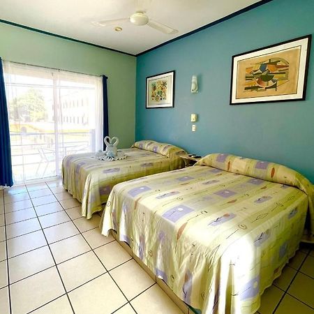 Hotel Terraza Inn リンコン・デ・グアヤビトス エクステリア 写真
